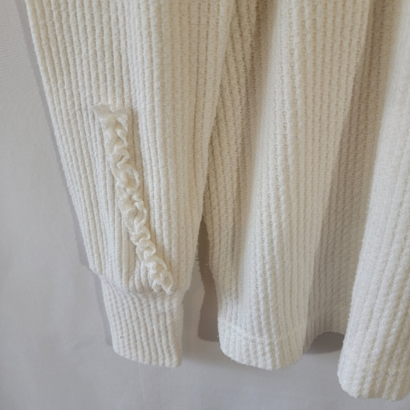 ALEXANDER JORDAN Ivory Waffle Knit Top Sz S Crewneck Ruffle Sleeve Cozy Neutral - Picture 8 of 12